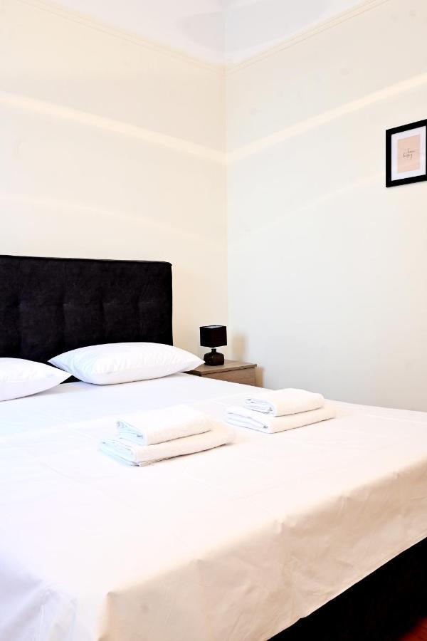 Delmare Athens Double Apartment Bagian luar foto