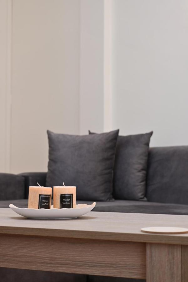 Delmare Athens Double Apartment Bagian luar foto