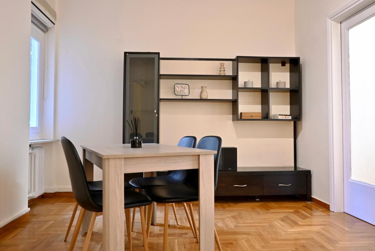 Delmare Athens Double Apartment Bagian luar foto